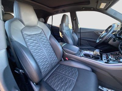 2022 Audi RS Q8 - Photo 14