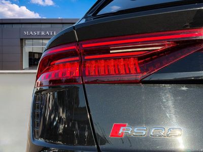 2022 Audi RS Q8 - Photo 10