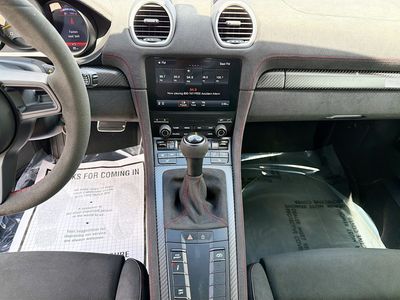2024 Porsche 718 Spyder - Photo 17