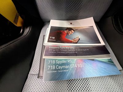 2025 Porsche 718 Cayman - Photo 40