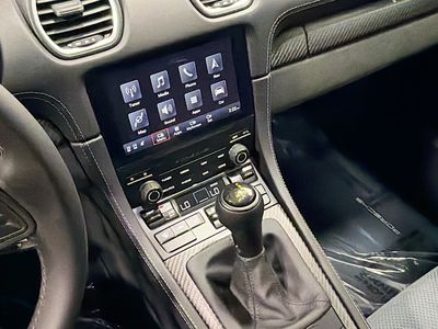 2025 Porsche 718 Cayman - Photo 23