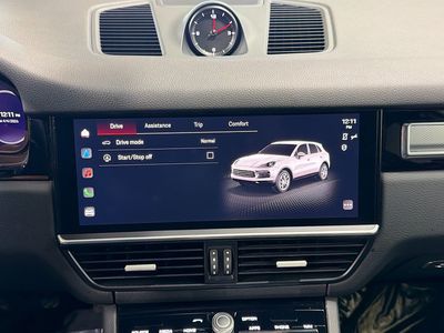 2023 Porsche Cayenne - Photo 29
