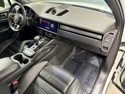 2023 Porsche Cayenne - Photo 15