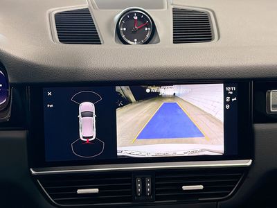 2023 Porsche Cayenne - Photo 33