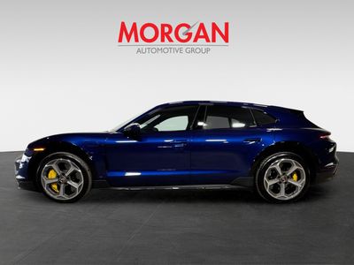 2022 Porsche Taycan - Photo 2