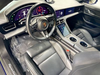 2022 Porsche Taycan - Photo 4