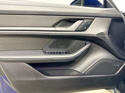 2022 Porsche Taycan - Photo 22