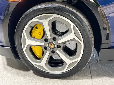 2022 Porsche Taycan - Photo 39