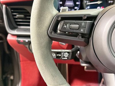 2023 Porsche 911 - Photo 33