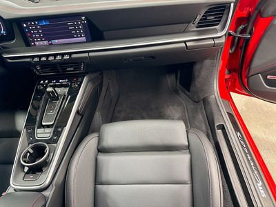 2026 Porsche 911 - Photo 17