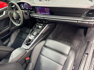 2026 Porsche 911 - Photo 14