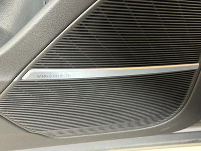 2024 Audi RS Q8 - Photo 24