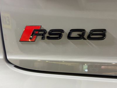 2024 Audi RS Q8 - Photo 12