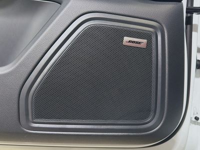 2026 Porsche Macan - Photo 24