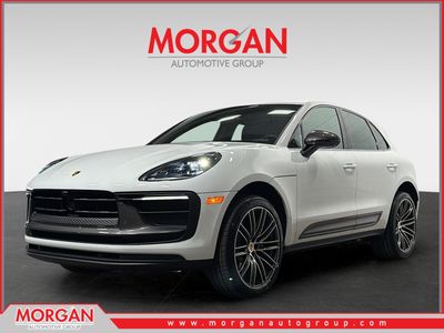 2026 Porsche Macan - Photo 1