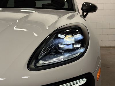 2026 Porsche Macan - Photo 10