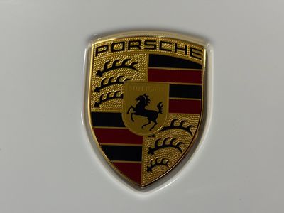 2026 Porsche Macan - Photo 12