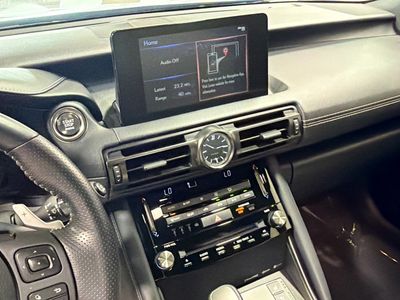 2023 Lexus IS - Photo 26