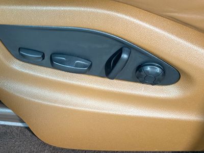 2023 Porsche Cayenne - Photo 25
