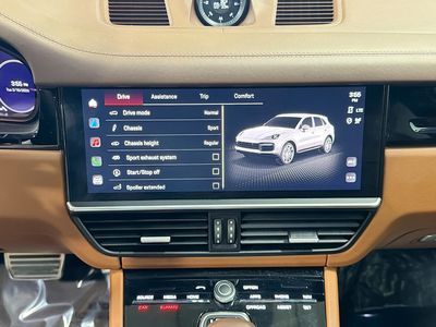 2023 Porsche Cayenne - Photo 29