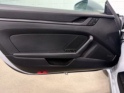 2025 Porsche 911 - Photo 20