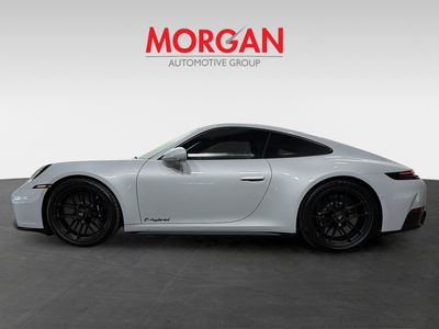 2025 Porsche 911 - Photo 2