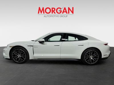 2025 Porsche Taycan - Photo 2