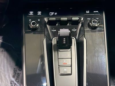 2024 Porsche 911 - Photo 31