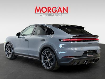 2024 Porsche Cayenne - Photo 3