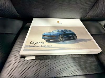 2024 Porsche Cayenne - Photo 44