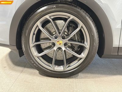 2024 Porsche Cayenne - Photo 41