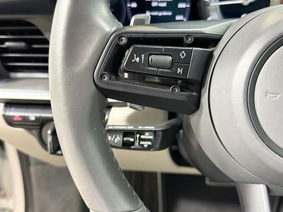 2023 Porsche 911 - Photo 33