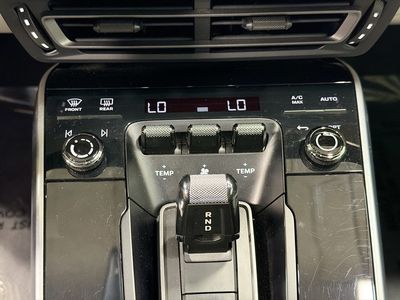 2023 Porsche 911 - Photo 30