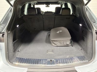 2026 Porsche Cayenne - Photo 13