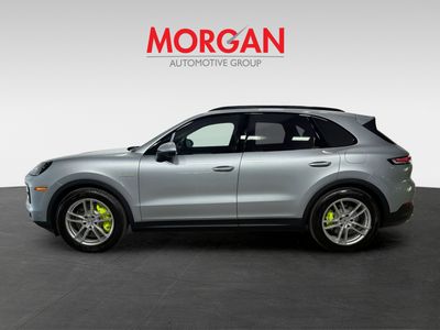 2026 Porsche Cayenne - Photo 2