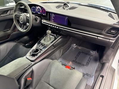 2026 Porsche 911 - Photo 14