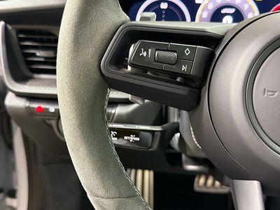2026 Porsche 911 - Photo 33