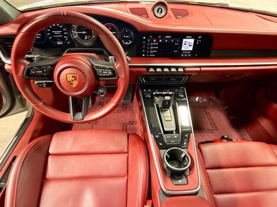 2022 Porsche 911 - Photo 15