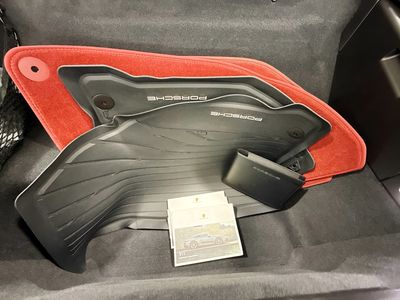2022 Porsche 911 - Photo 42