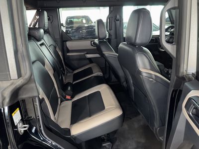 2022 Ford Bronco - Photo 12