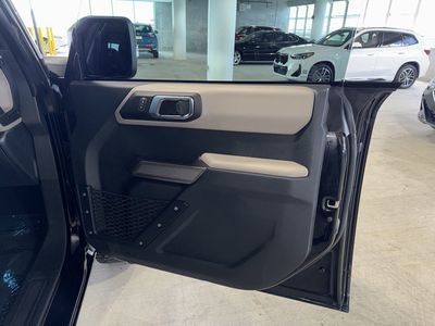 2022 Ford Bronco - Photo 9