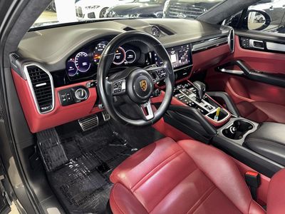 2022 Porsche Cayenne Coupe - Photo 19