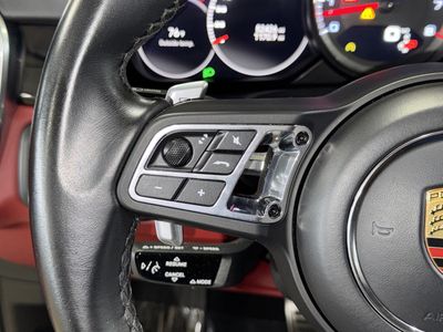 2022 Porsche Cayenne Coupe - Photo 21