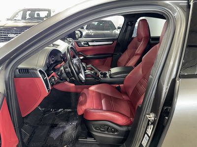 2022 Porsche Cayenne Coupe - Photo 18
