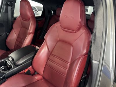 2022 Porsche Cayenne Coupe - Photo 31
