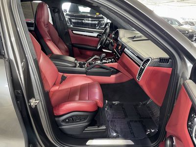 2022 Porsche Cayenne Coupe - Photo 10