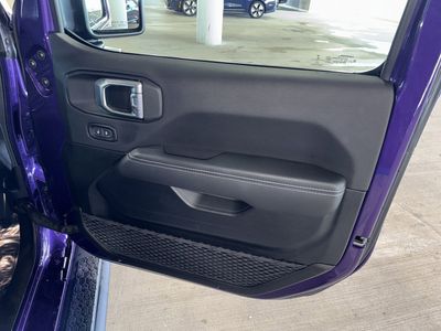 2023 Jeep Wrangler - Photo 9