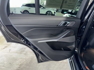 2025 BMW X5 - Photo 16
