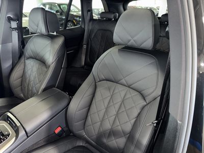 2025 BMW X5 - Photo 33