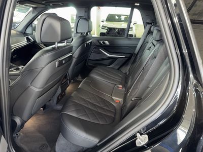 2025 BMW X5 - Photo 15